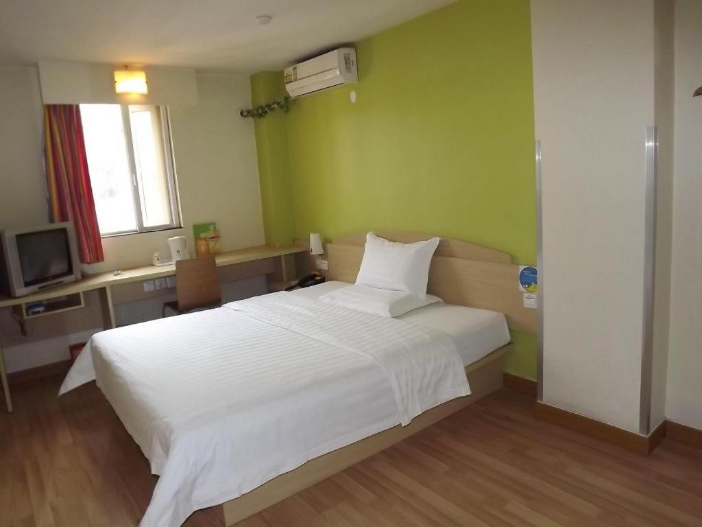 7 Days Inn Shanghai Minhang Dongchuan Road Jiaotong University Dış mekan fotoğraf