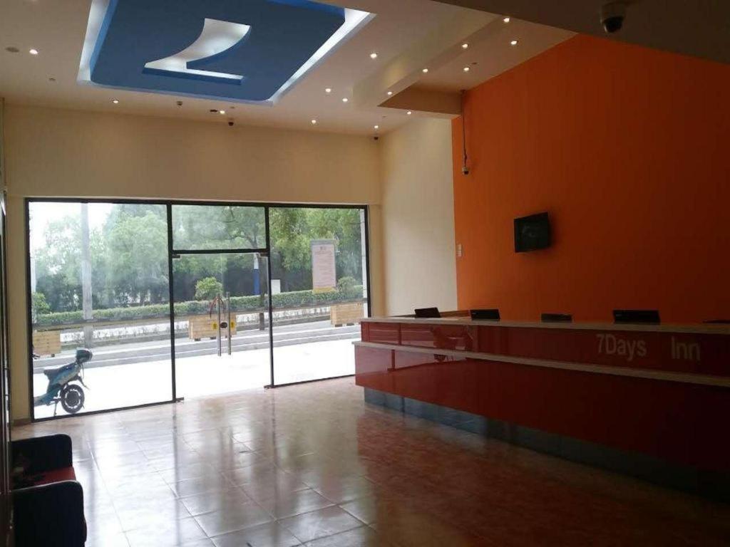 7 Days Inn Shanghai Minhang Dongchuan Road Jiaotong University Dış mekan fotoğraf